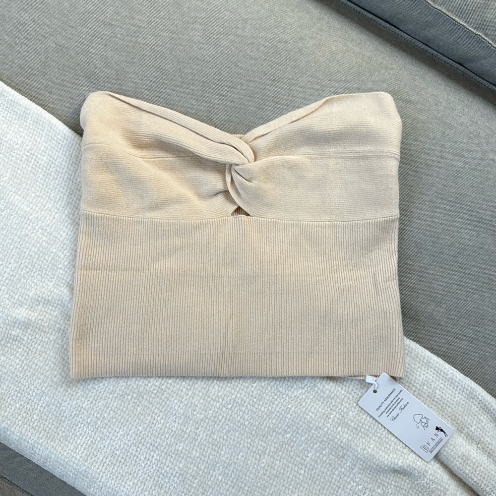 Strapless knit tube top